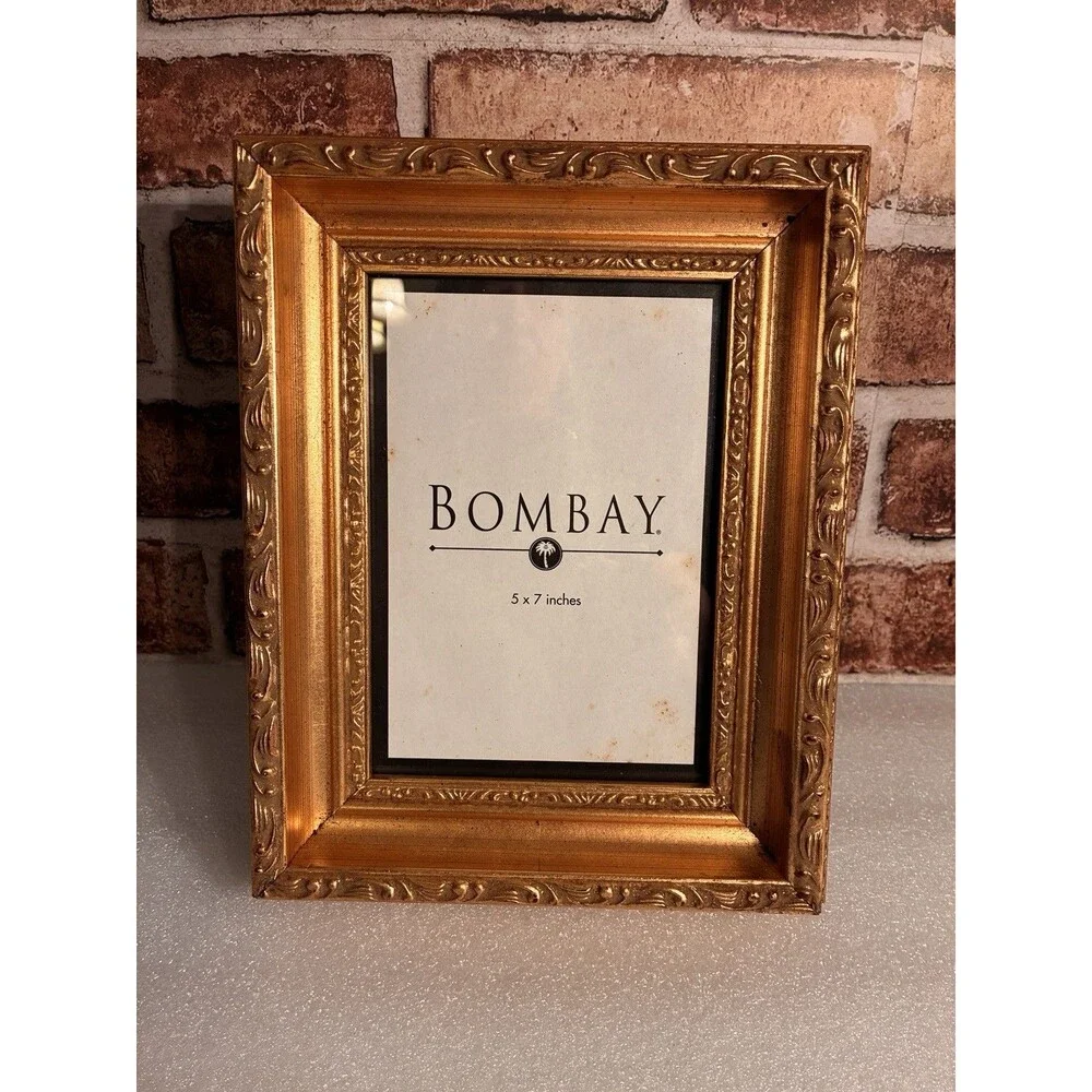 Bombay Vintage Gold Ornate Frame Holds 5”x7” Photo. Can Be Used On Wall Or Table